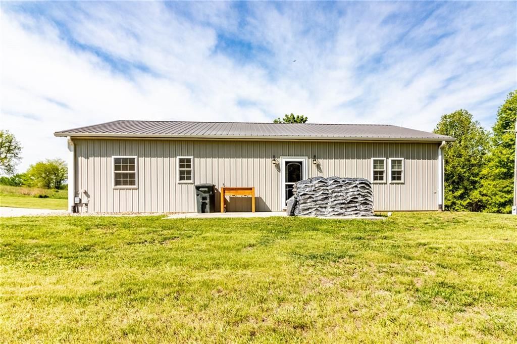 105 NW 1050 Road — photo 21