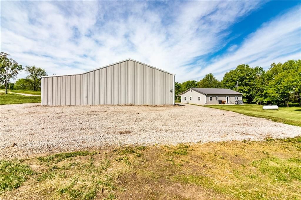 105 NW 1050 Road — photo 27