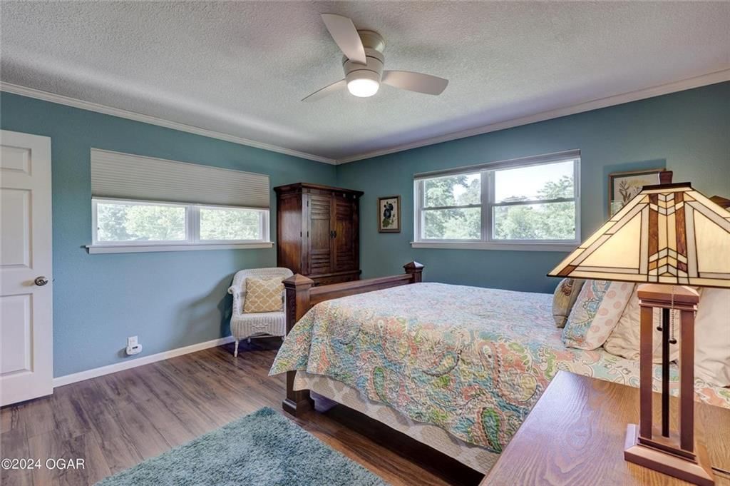 2321 Cherokee Avenue — photo 20