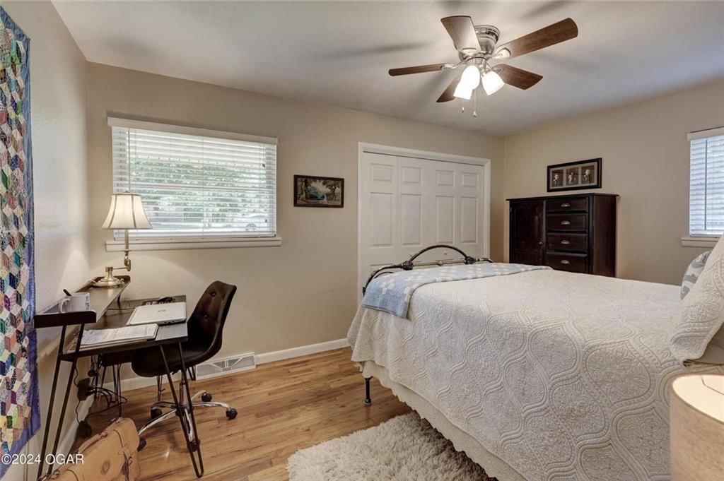 2321 Cherokee Avenue — photo 27