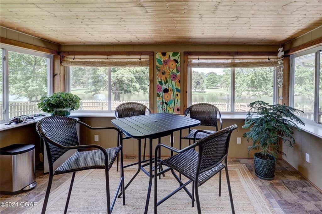 2321 Cherokee Avenue — photo 32