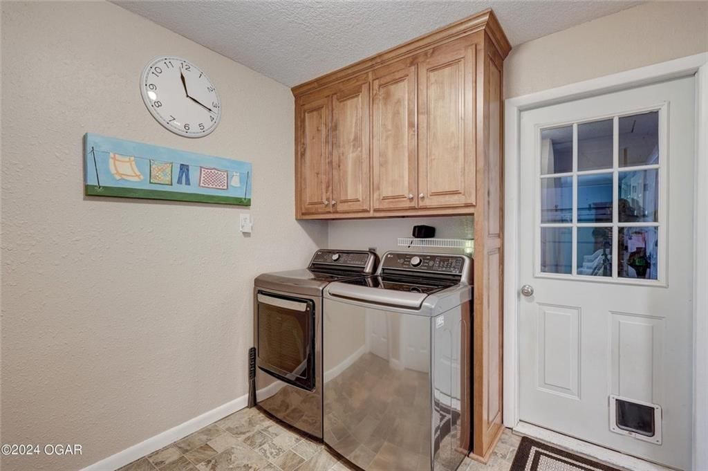 2321 Cherokee Avenue — photo 33