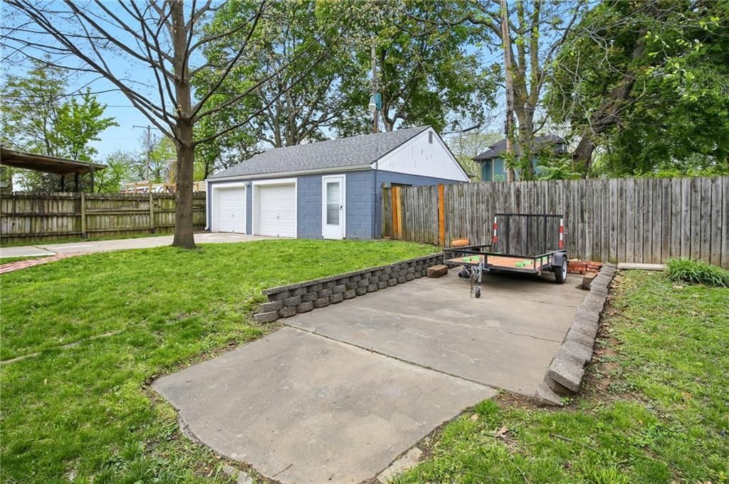 112 S Cypress Avenue — photo 6