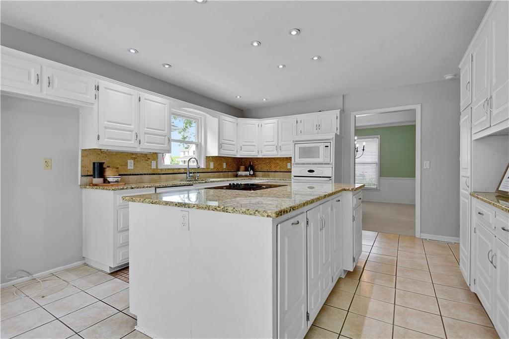 1121 E Sleepy Hollow Drive — photo 12