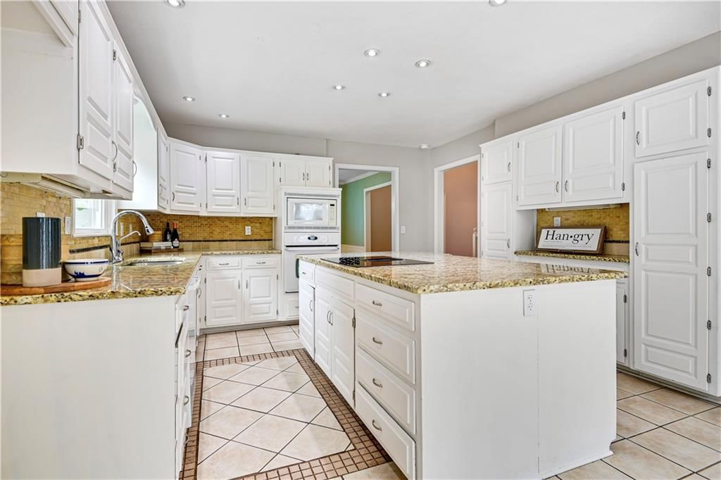 1121 E Sleepy Hollow Drive — photo 13