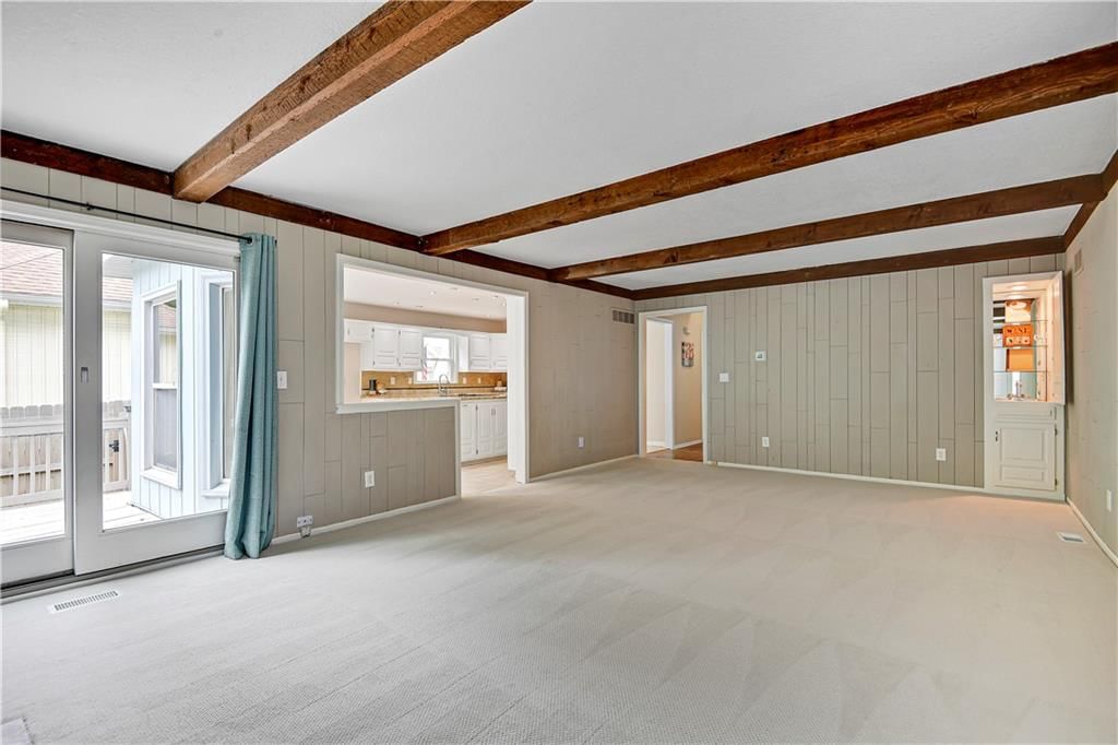 1121 E Sleepy Hollow Drive — photo 18