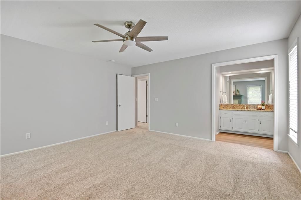 1121 E Sleepy Hollow Drive — photo 34