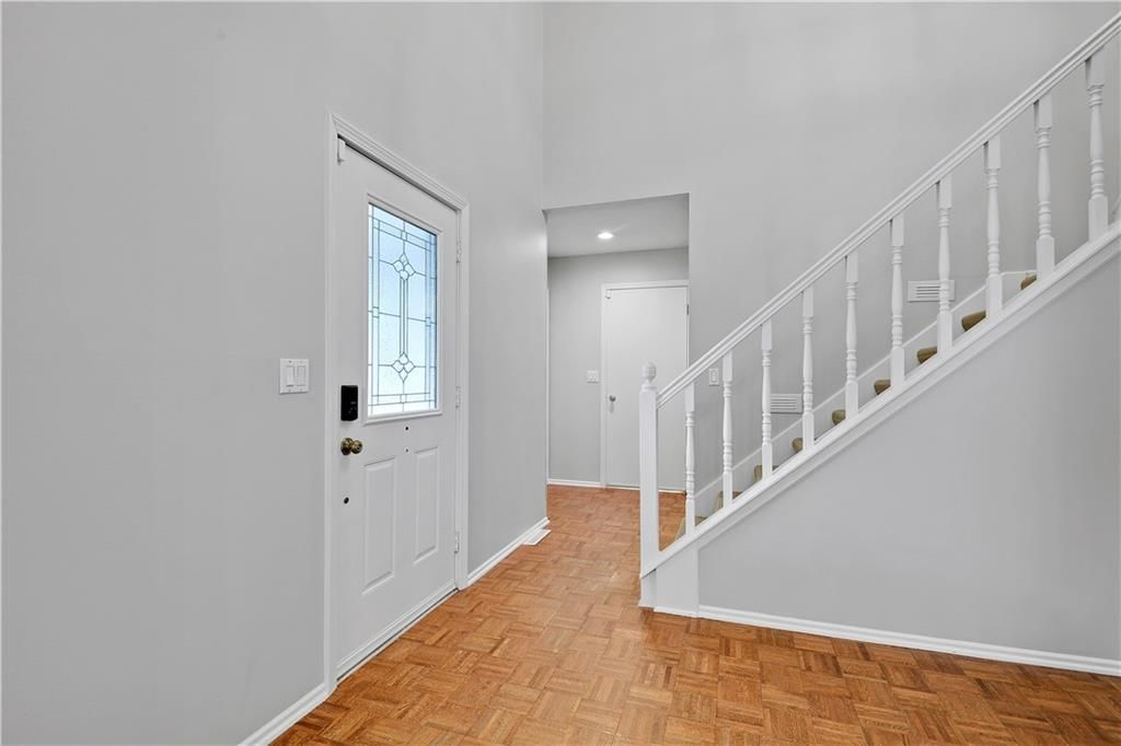 1121 E Sleepy Hollow Drive — photo 6