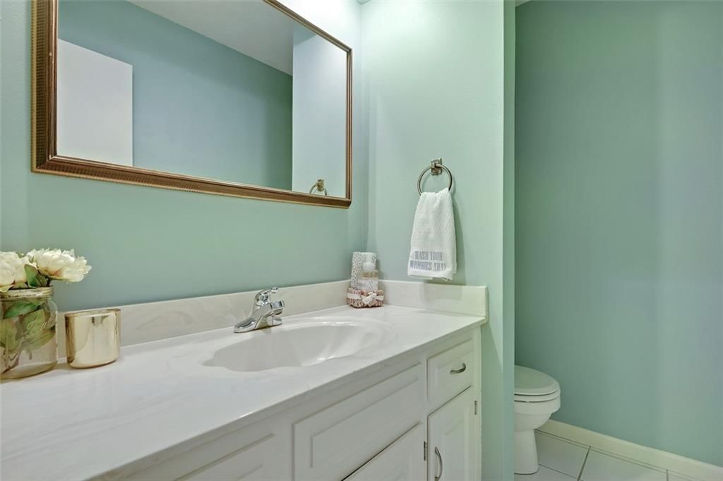 1121 E Sleepy Hollow Drive — photo 8