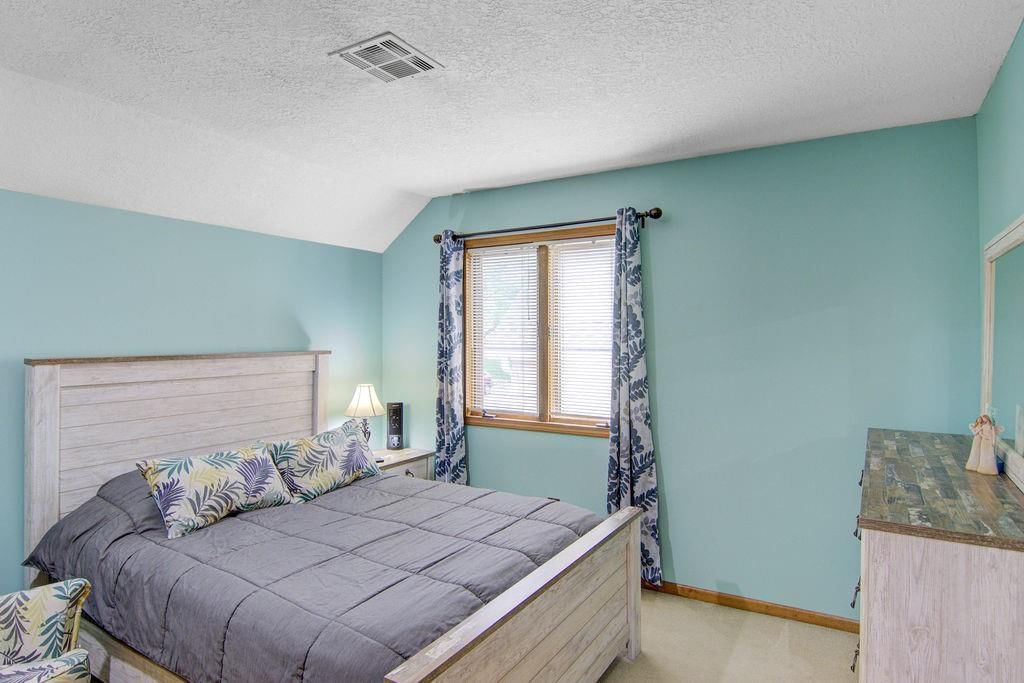 8518 Westgate Street — photo 29