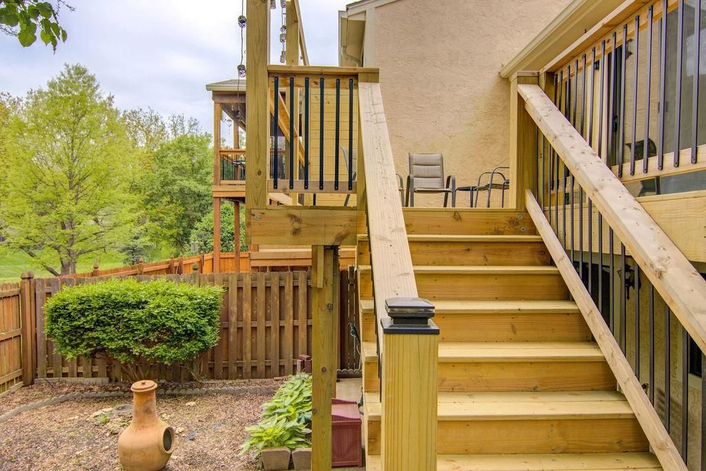 8518 Westgate Street — photo 43