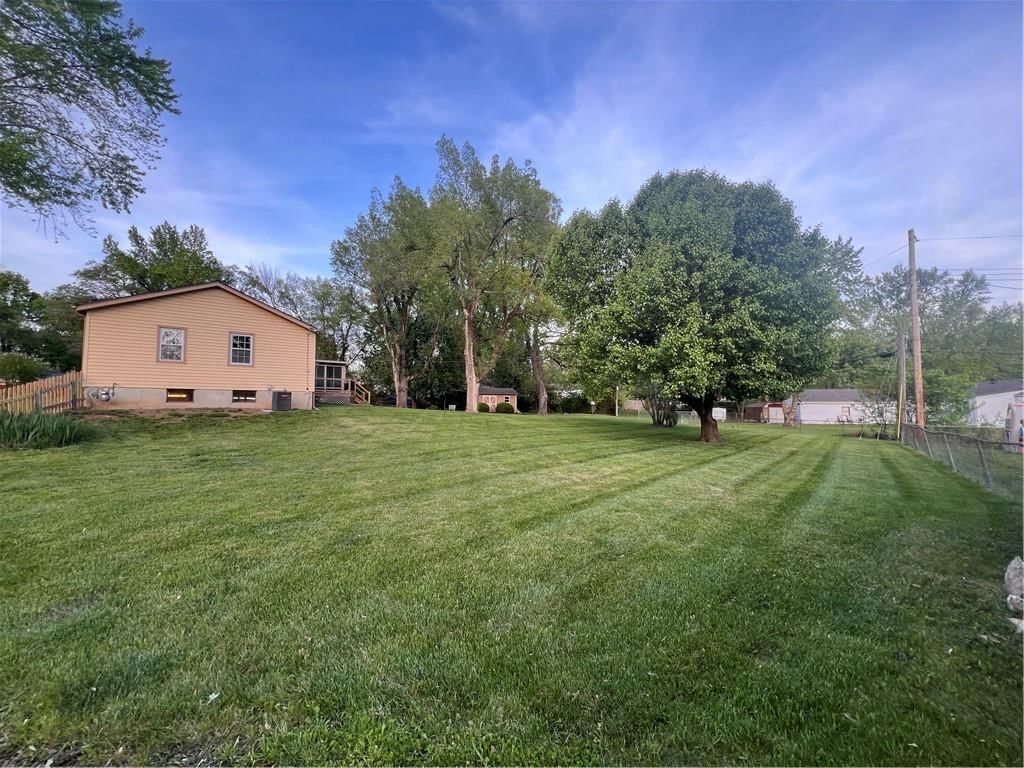 407 Brookside Drive — photo 3