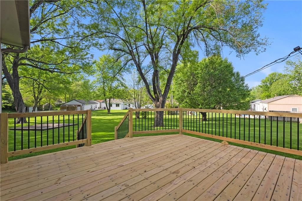 407 Brookside Drive — photo 28