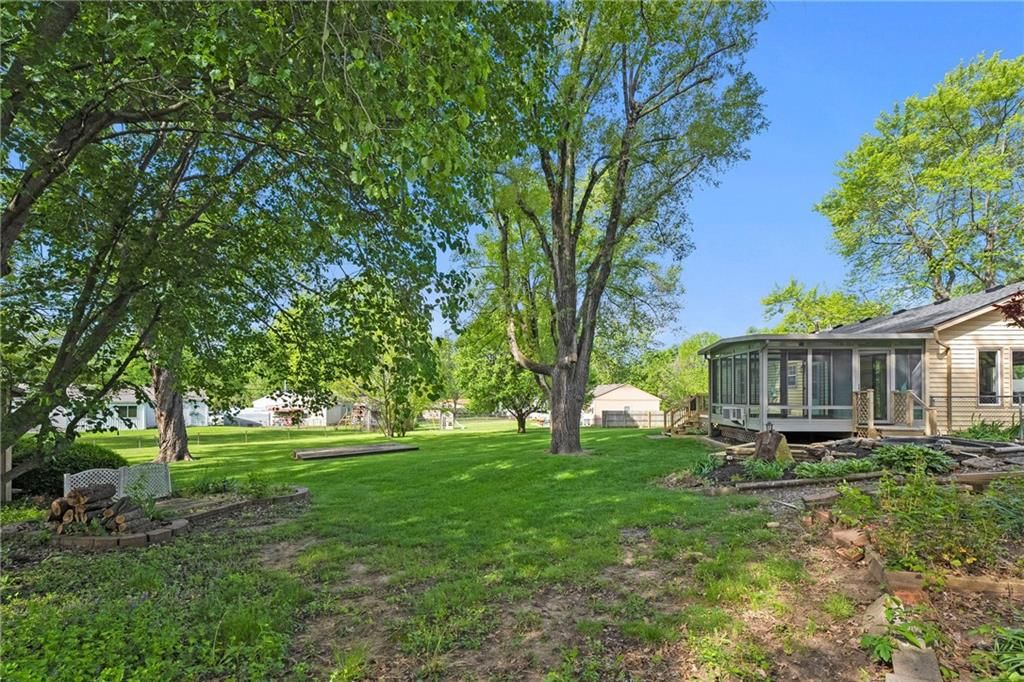 407 Brookside Drive — photo 30