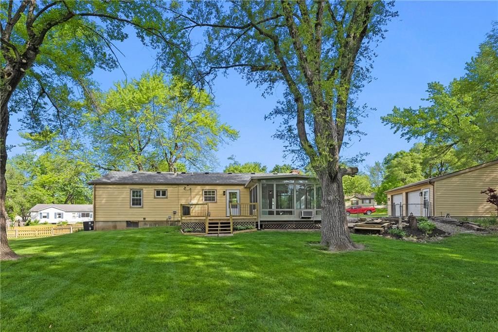 407 Brookside Drive — photo 31