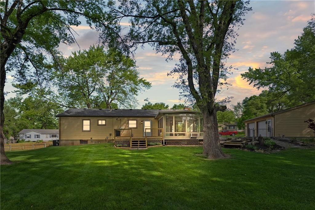 407 Brookside Drive — photo 32