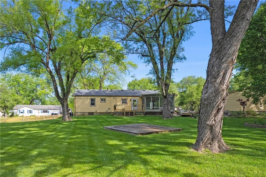 407 Brookside Drive — photo 35