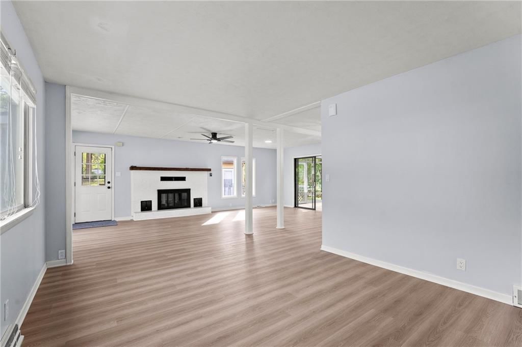 407 Brookside Drive — photo 9