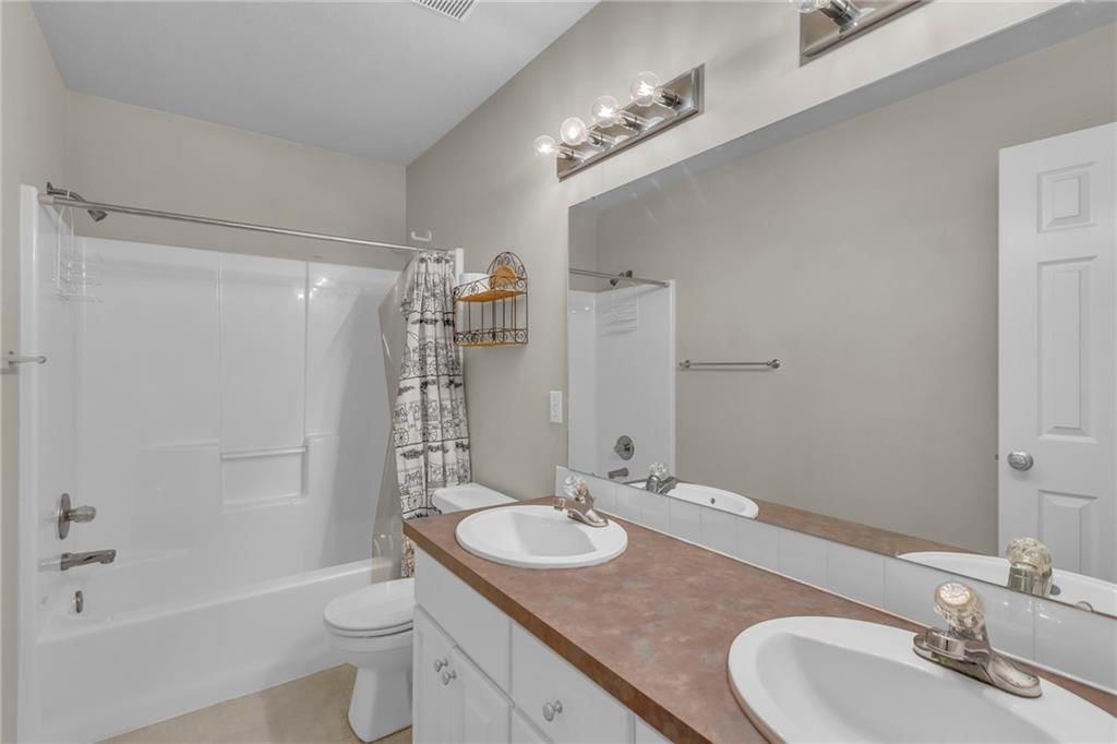 521 Durham Court — photo 29