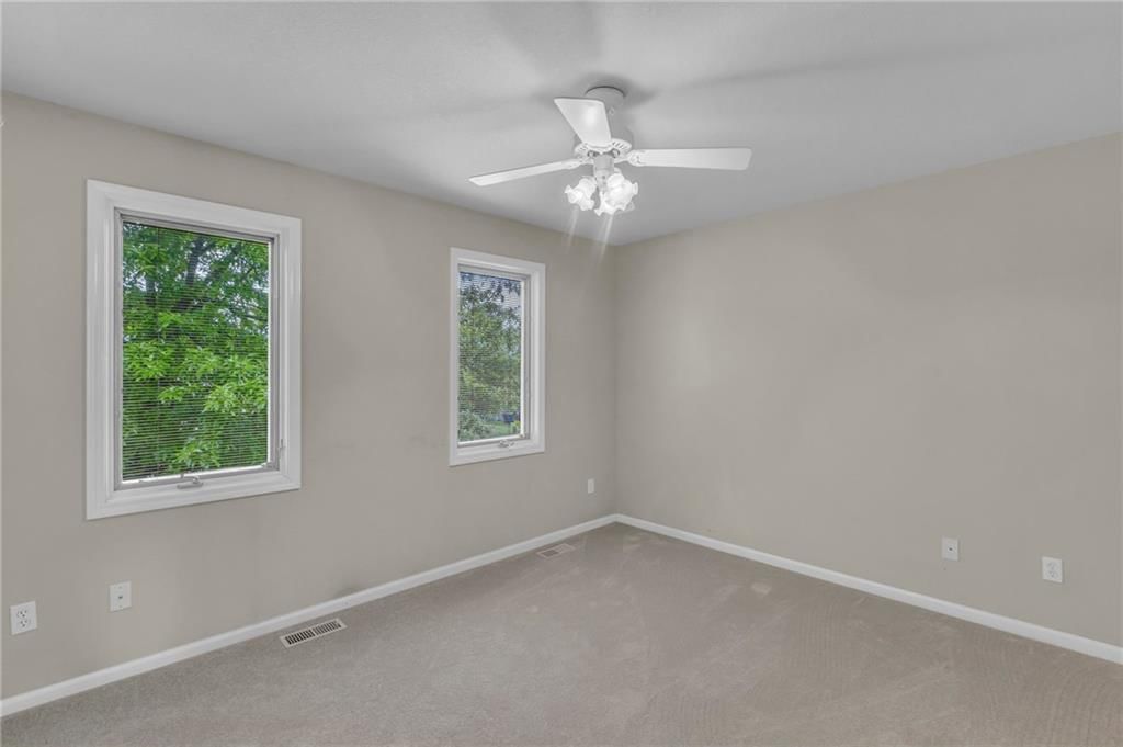 521 Durham Court — photo 32