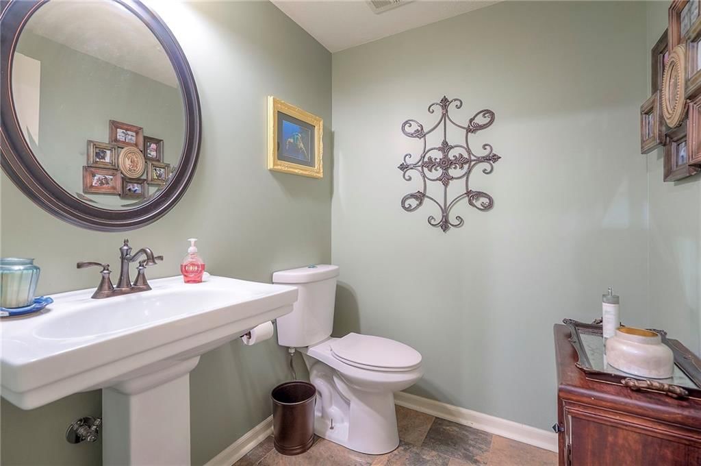 15526 Shawnee Drive — photo 35