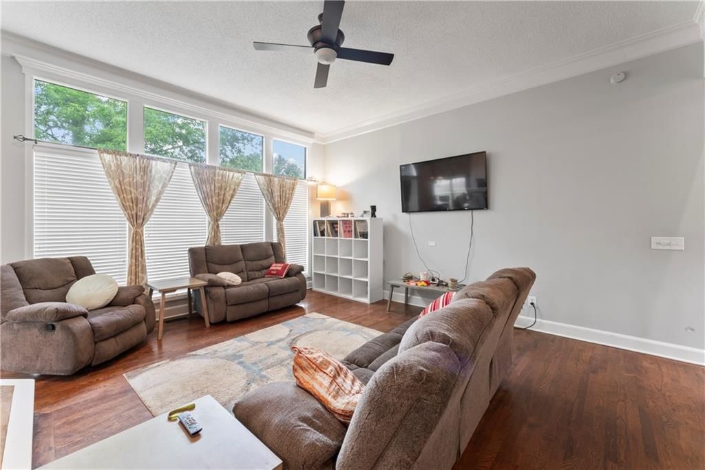 4504 NE 60th Terrace — photo 8