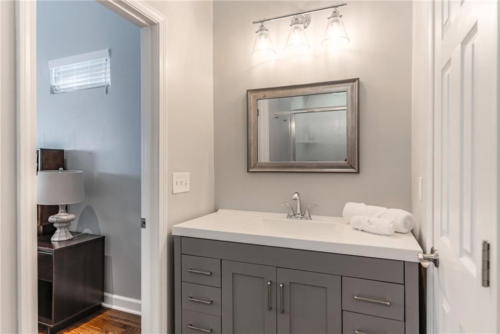 6418 W 72 Terrace — photo 16