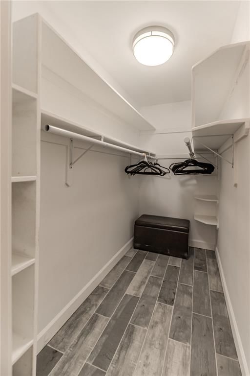 6418 W 72 Terrace — photo 20