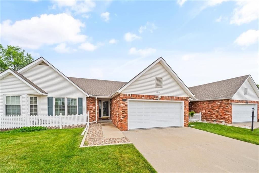 3904 Wellington Drive — photo 2