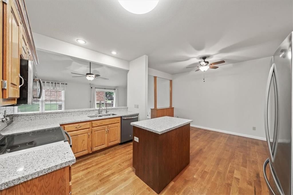 3904 Wellington Drive — photo 11