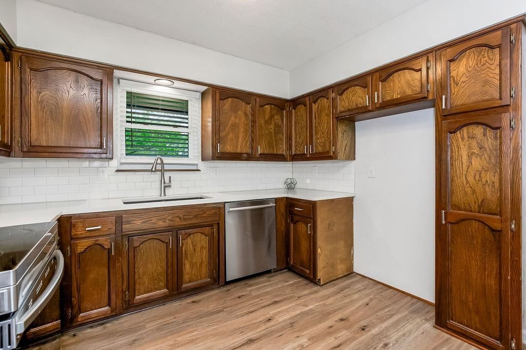 813 NE 114th Street — photo 8