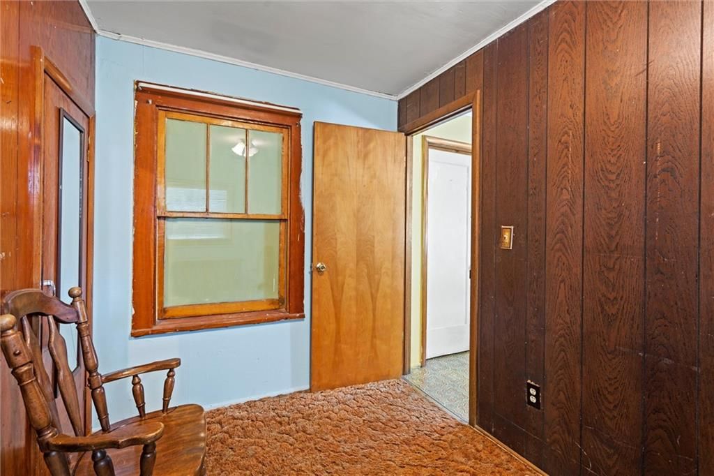574 S Overton Avenue — photo 14