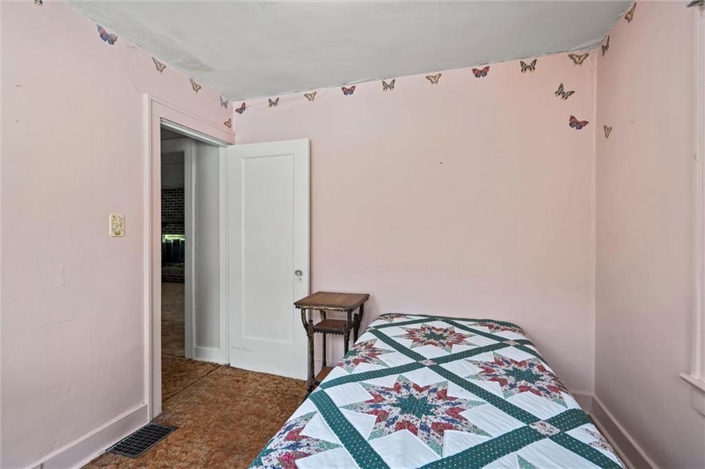 574 S Overton Avenue — photo 21