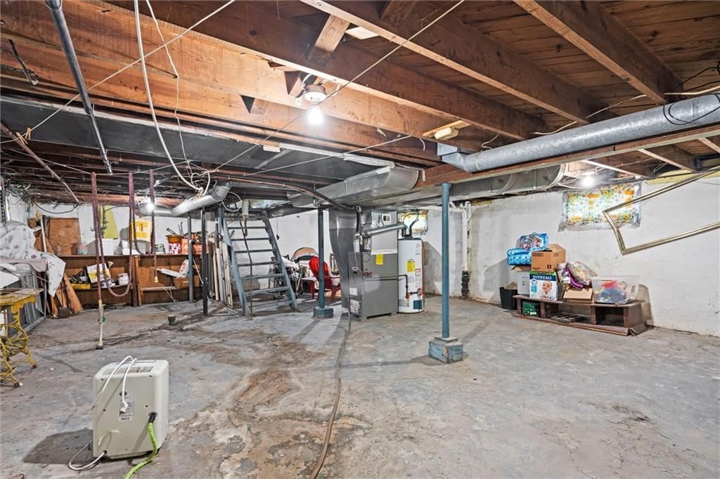 574 S Overton Avenue — photo 27