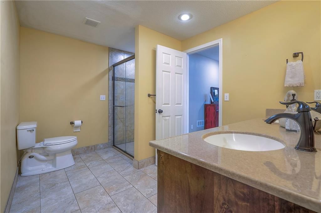 6408 W 134th Street — photo 35