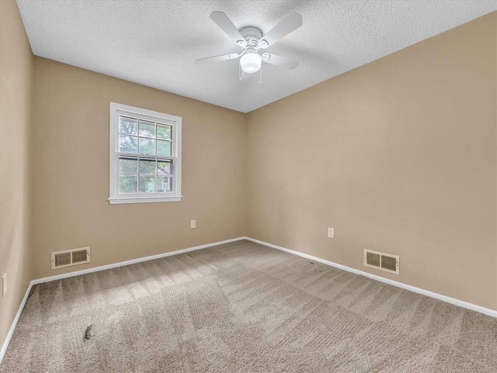 517 N PARK Drive — photo 16