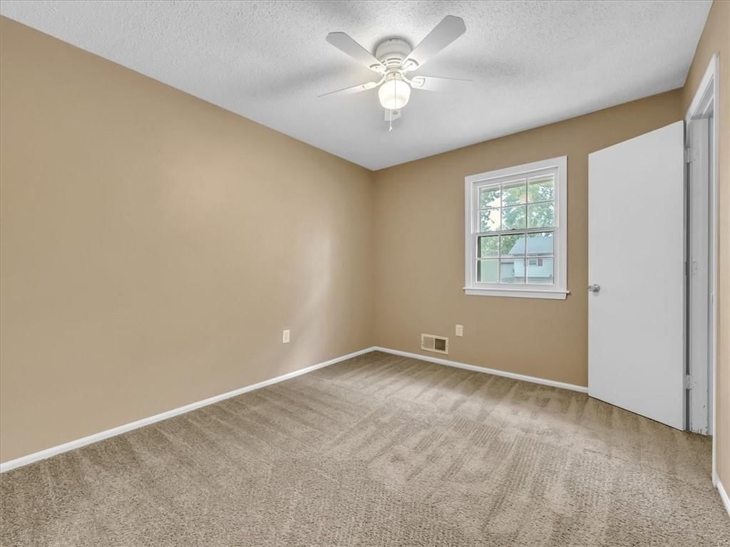 517 N PARK Drive — photo 18