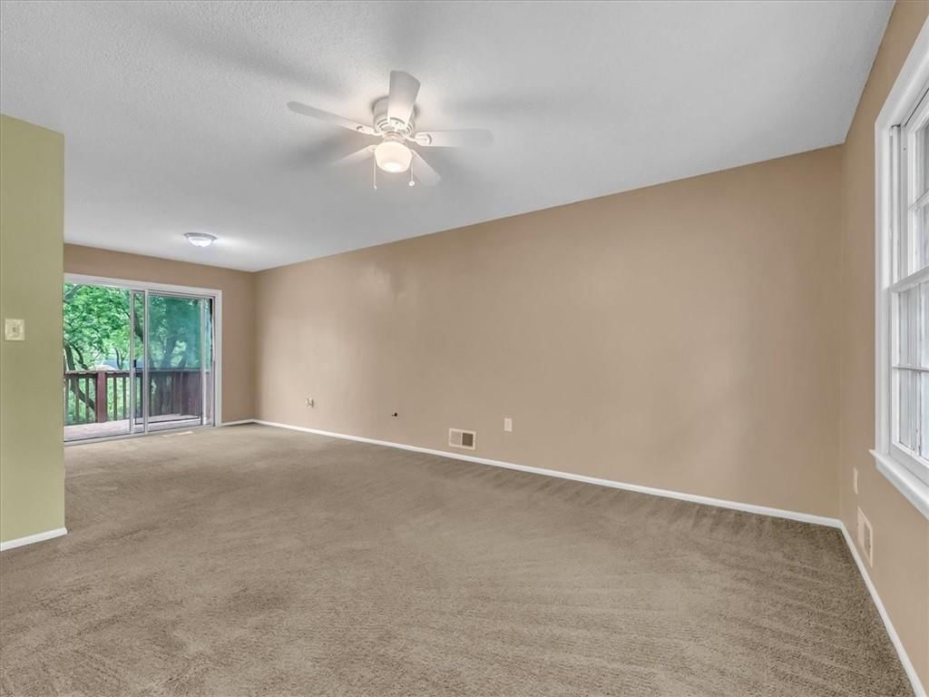 517 N PARK Drive — photo 5