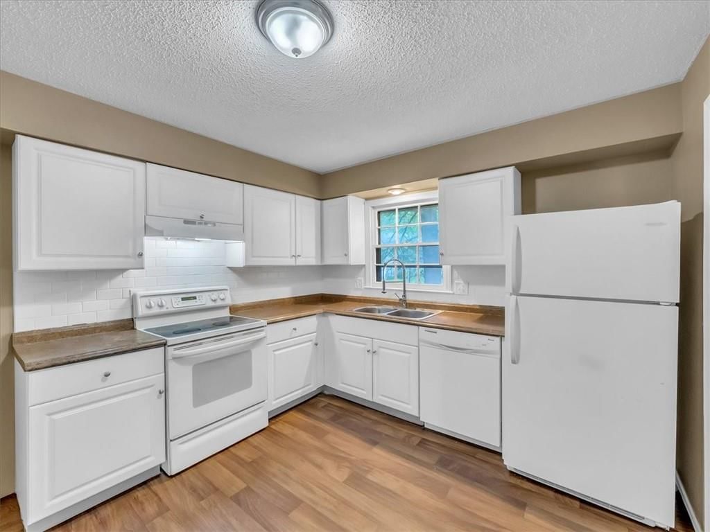 517 N PARK Drive — photo 10