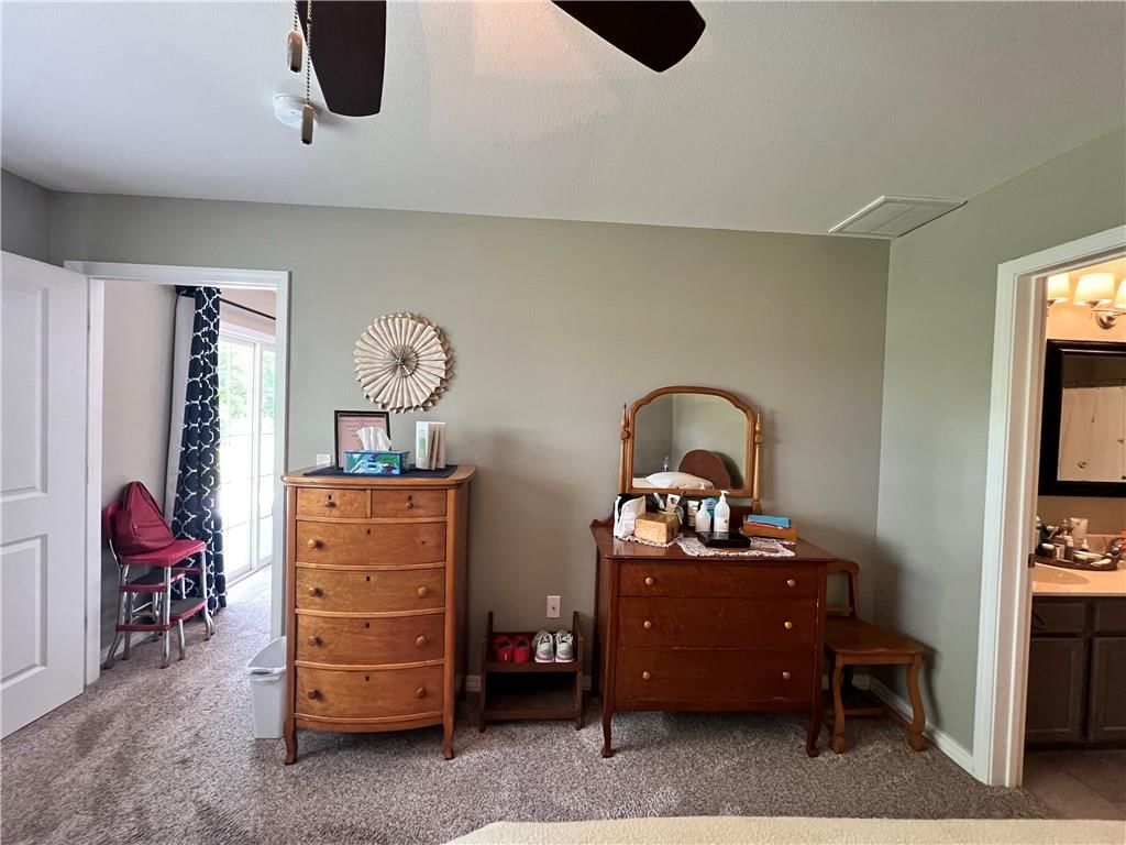 1906 Bradley Court — photo 18