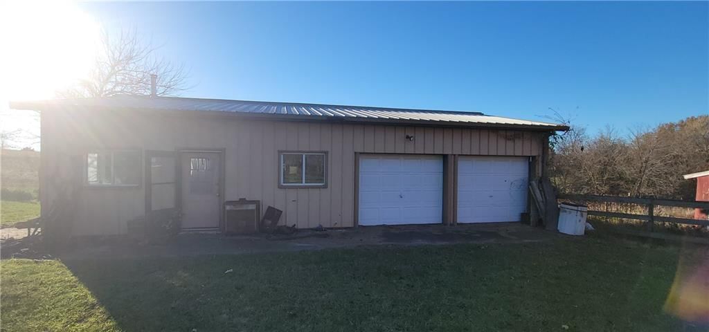 637 NE 100th Road — photo 7
