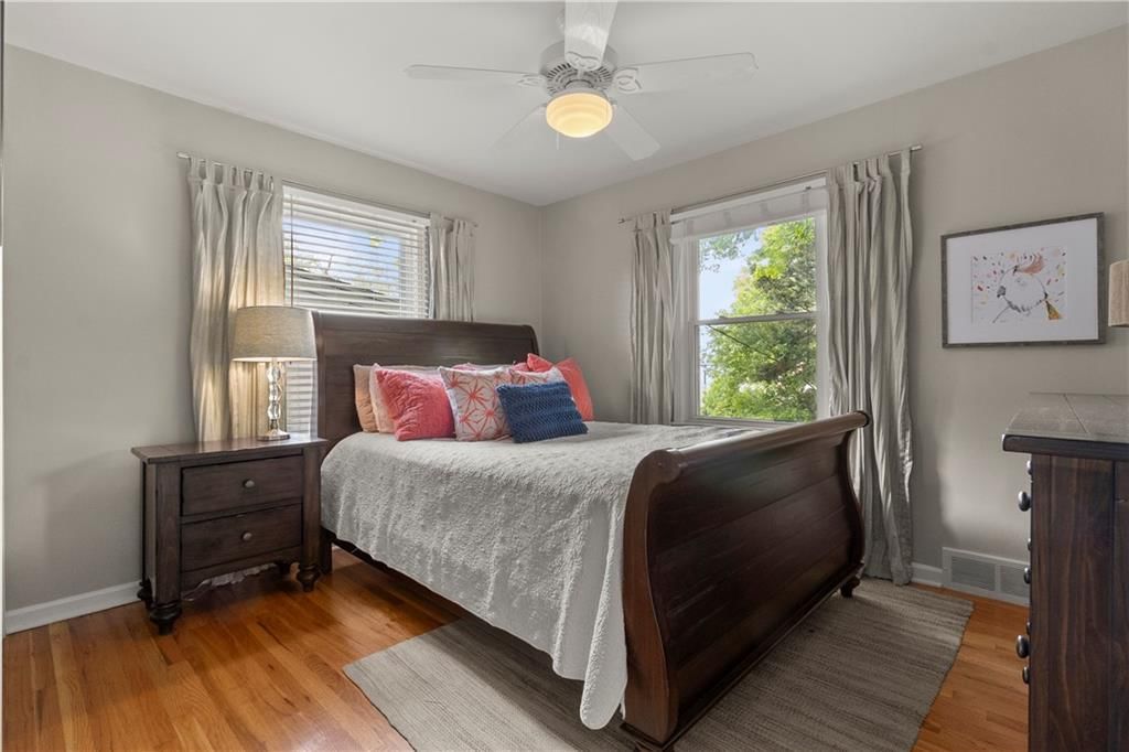 5820 Beverly Avenue — photo 17