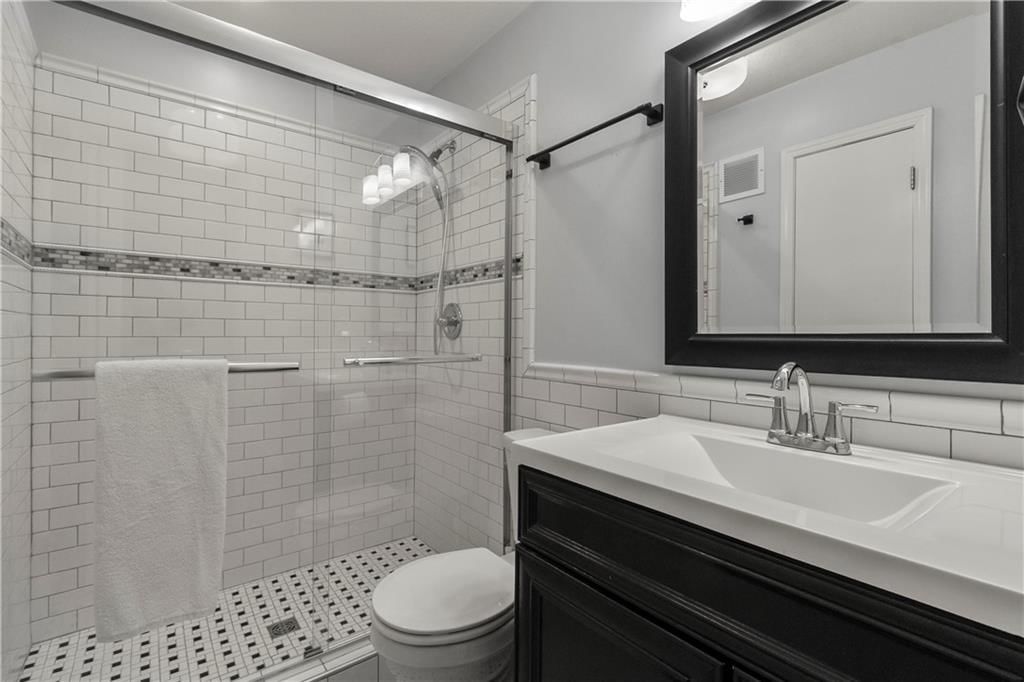 5820 Beverly Avenue — photo 18