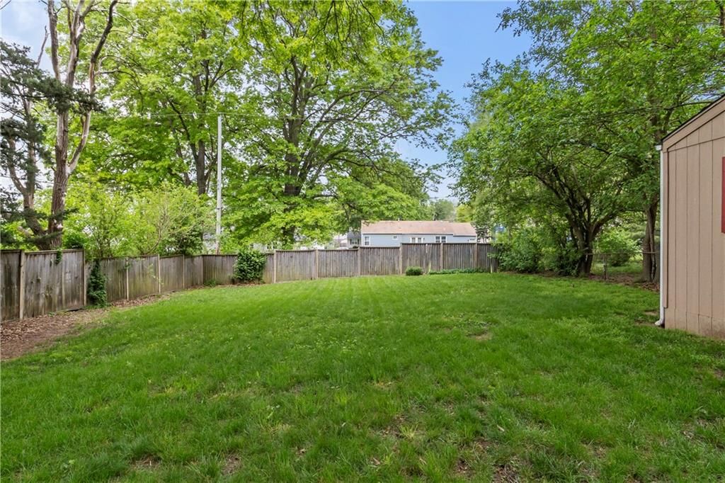 5820 Beverly Avenue — photo 31