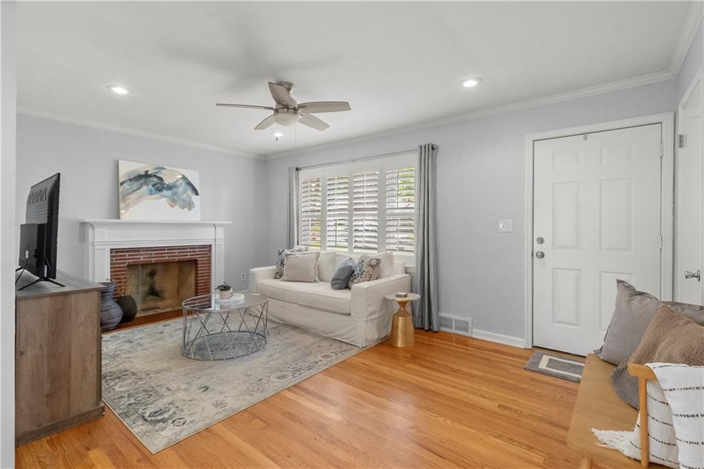 5820 Beverly Avenue — photo 5