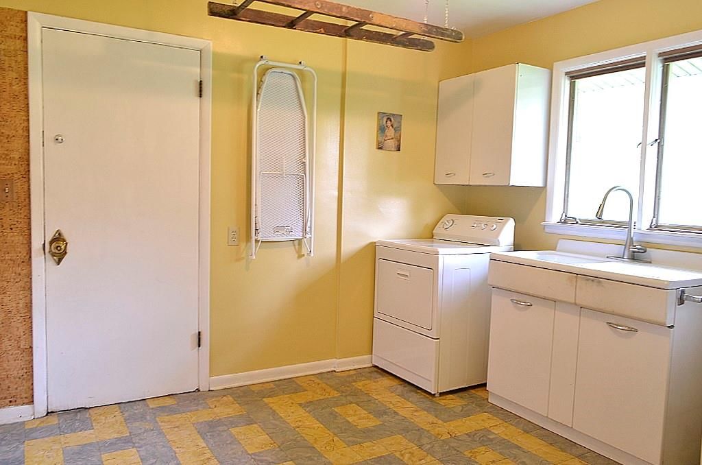 226 NE Evansdale Road — photo 21