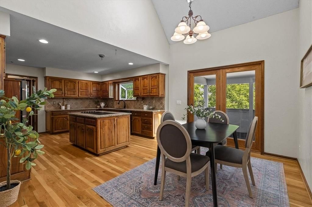 10712 W 109th Street — photo 15