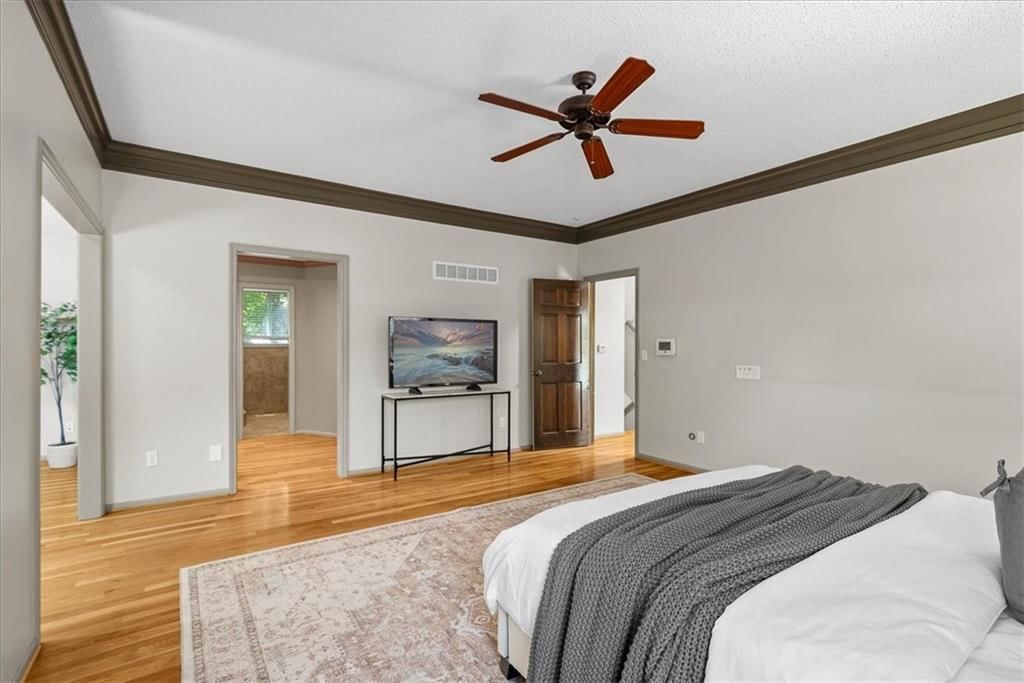 10712 W 109th Street — photo 24