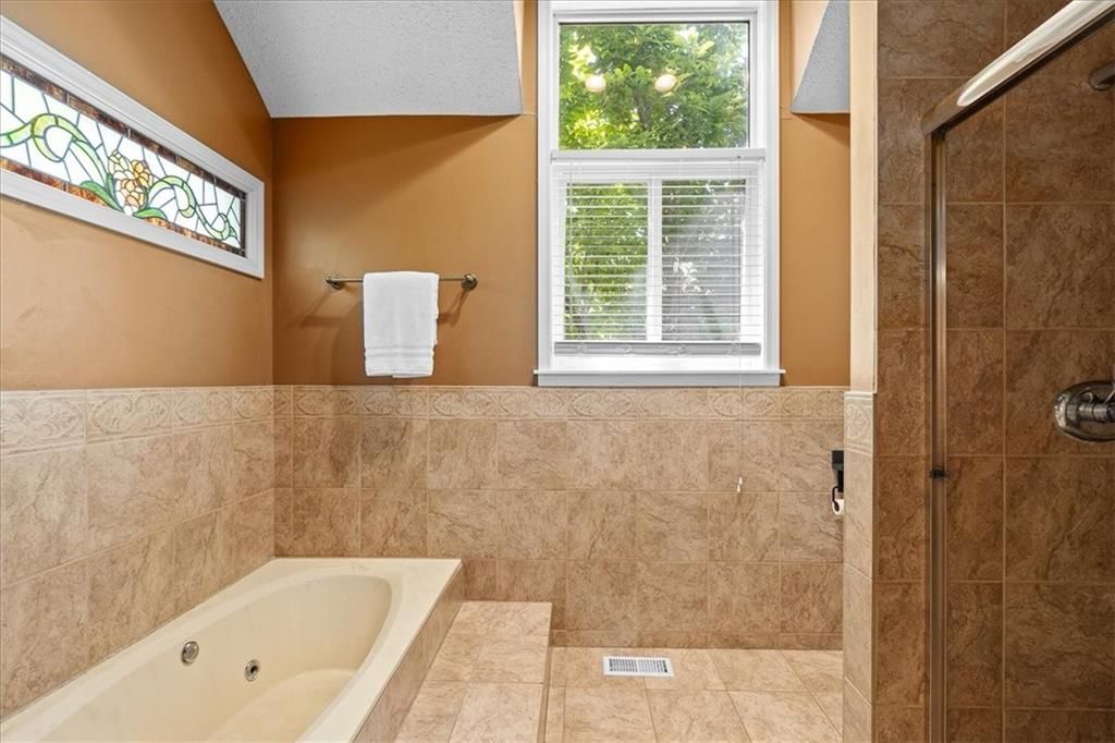 10712 W 109th Street — photo 26