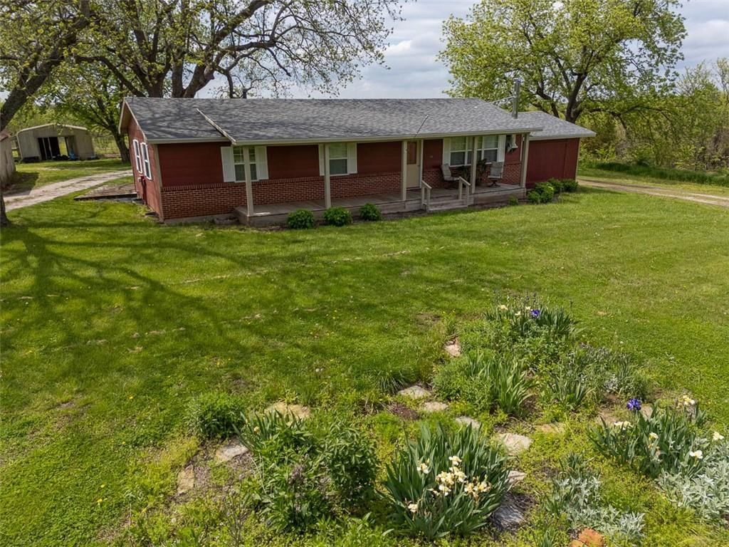 588 NW 105 Road — photo 49